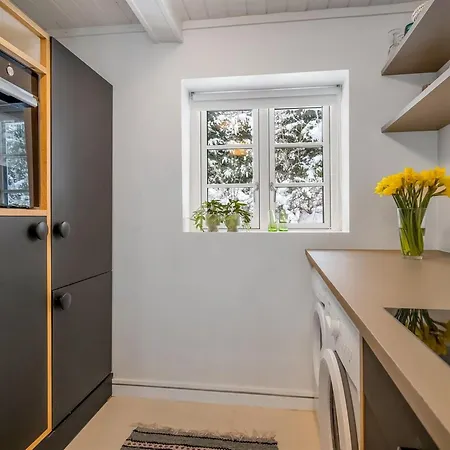 Chrissie - 3km From The Sea By Interhome *